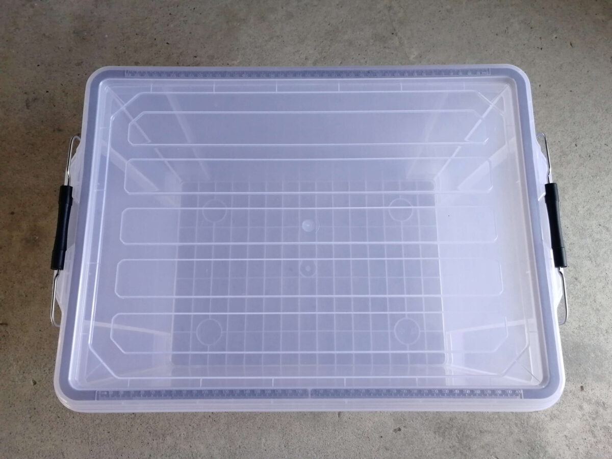 ヘビ飼育自作ケージ(40×65×24)12個＋(39×74×23)1個 ヘビ飼育向け】収納ケースで蓋がしっかり閉まるケースはコレ！【脱走